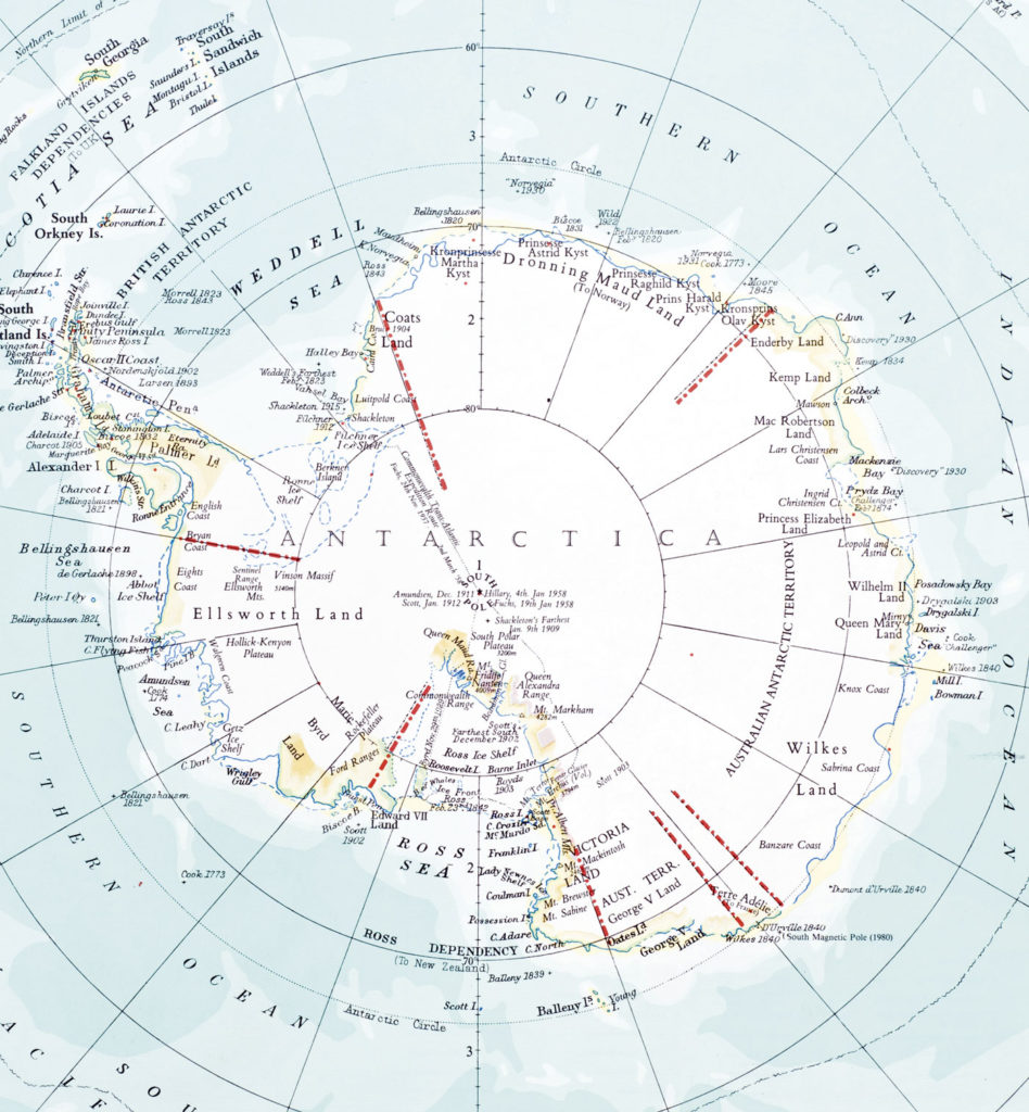 本文简介:英国南极勘探局的迈克·梅雷迪思教授通过研究从南极洲流入大西洋的水域来了解气候变化