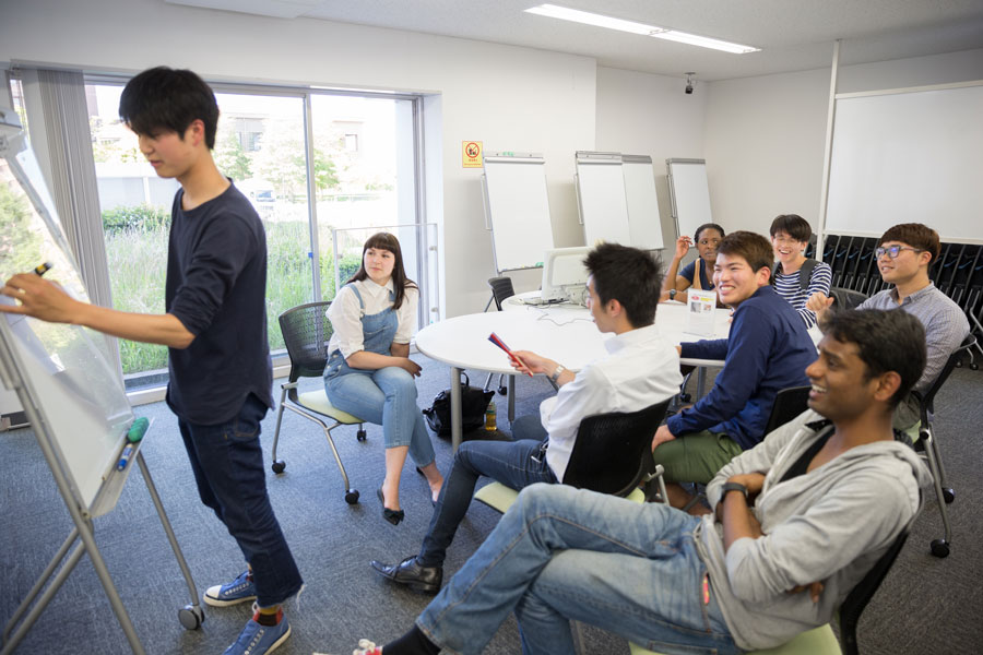 走向全球:一所日本大学如何改革英语学习