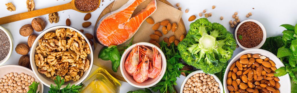 康博士的研究表明，Omega-3中的饮食率高，ω-6低位有助于预防许多慢性疾病。